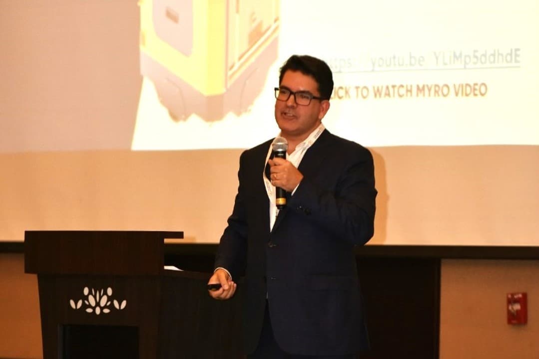 INVESTORS ROUNDTABLE DUBAI · photograph 8