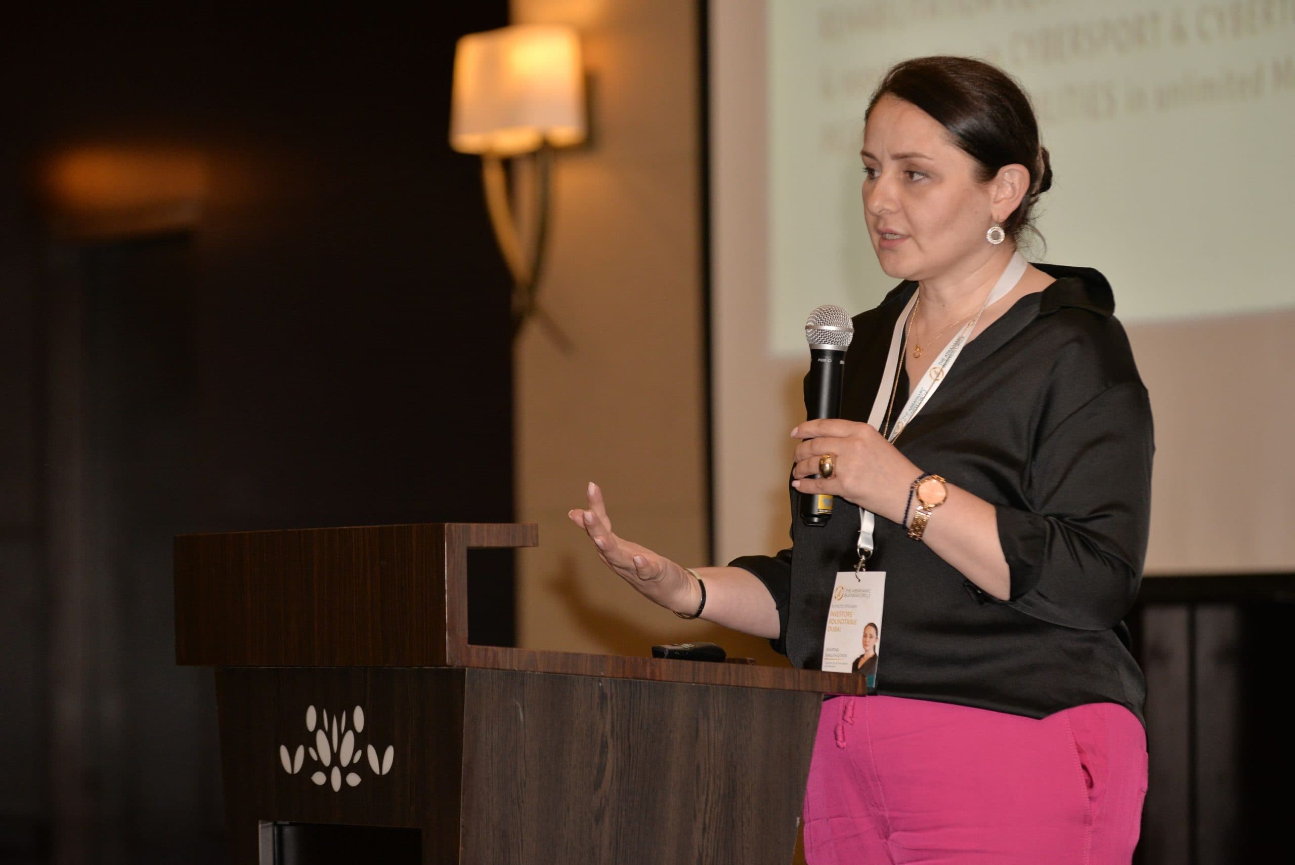 INVESTORS ROUNDTABLE DUBAI · photograph 10