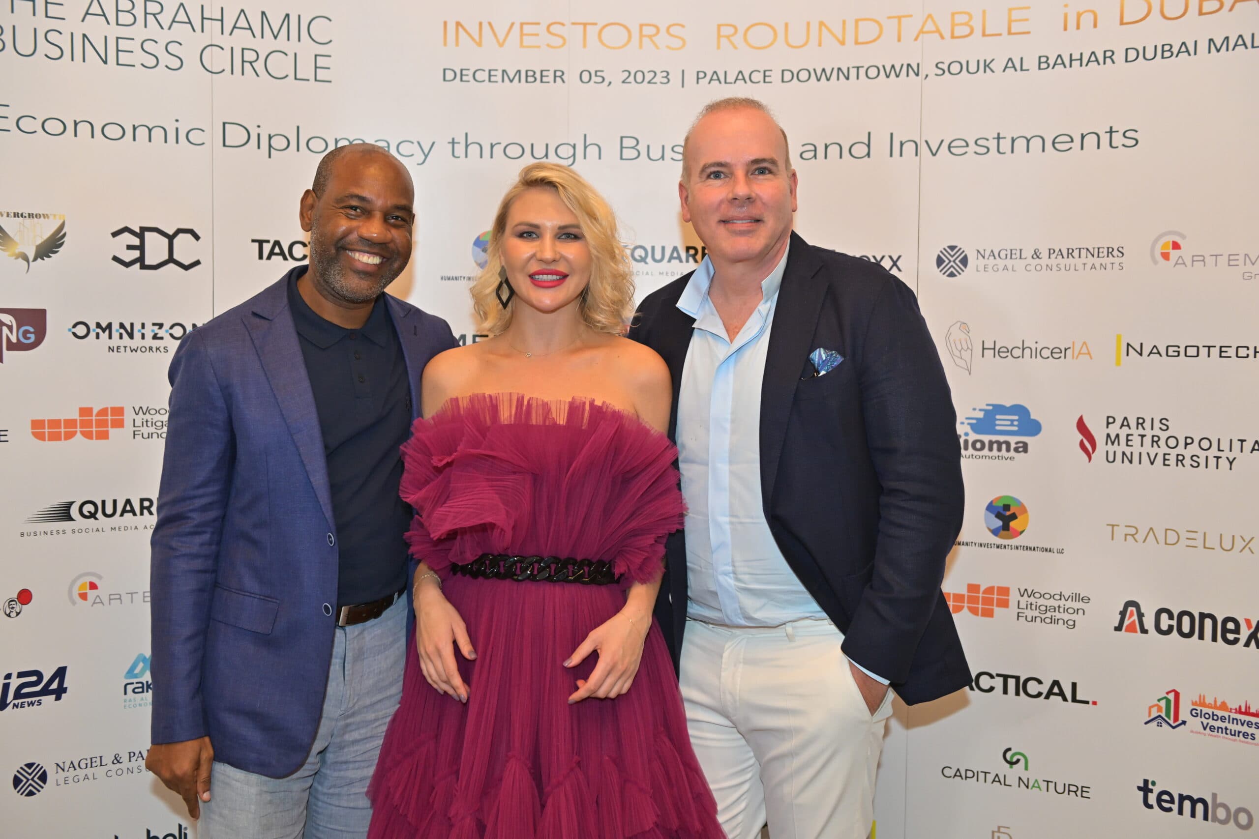 INVESTORS ROUNDTABLE in DUBAI · photograph 20