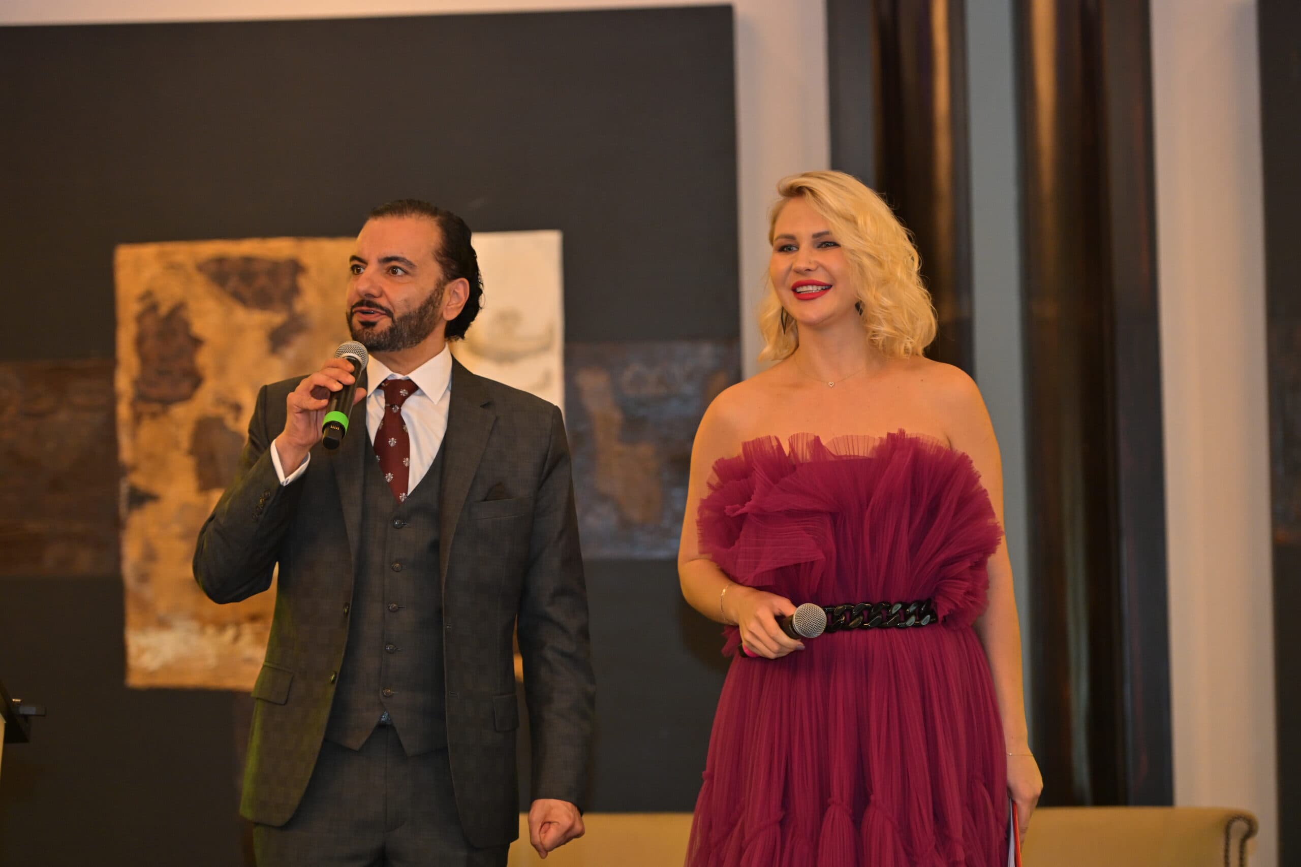 INVESTORS ROUNDTABLE in DUBAI · photograph 9
